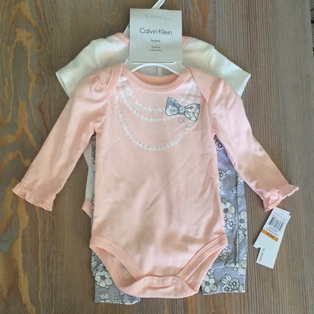 Calvin Klein 3 Pc Set Size 0-3 months
